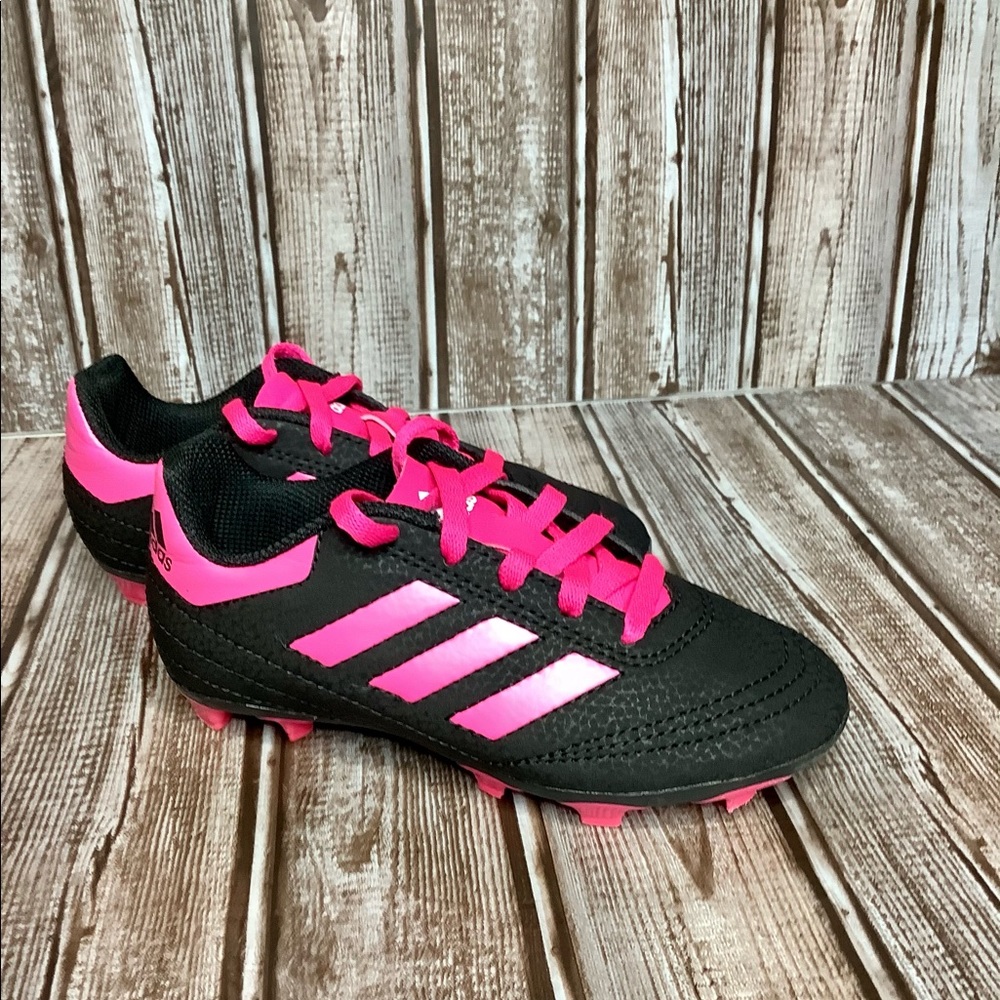 Girls Adidas Hot pink soccer cleats
